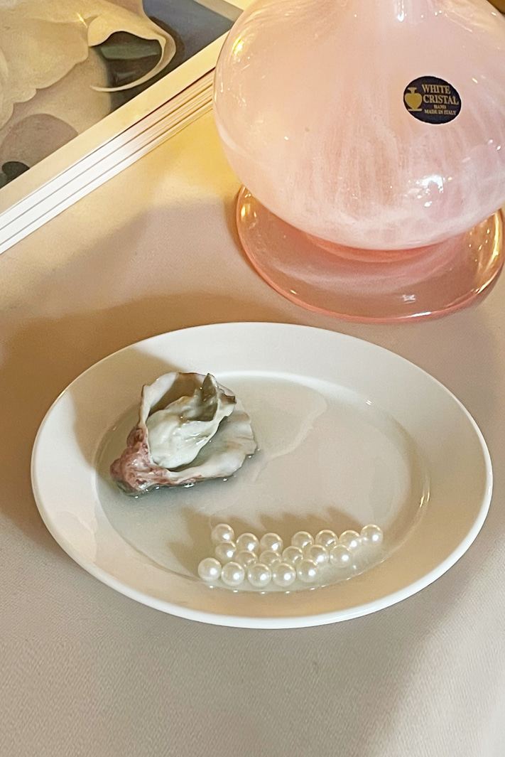 [Frustrated Oyster] Fake Oyster Dish with Pearls